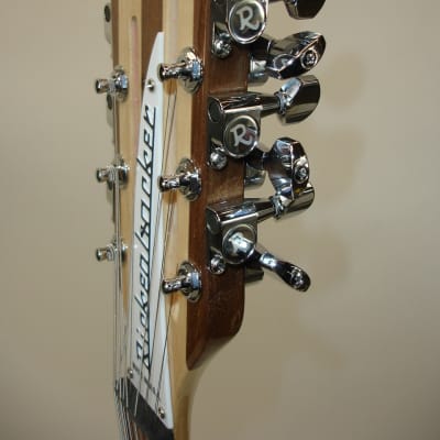 Rickenbacker 330/12 12-String Semi-Hollow Electric Guitar - MapleGlo image 15