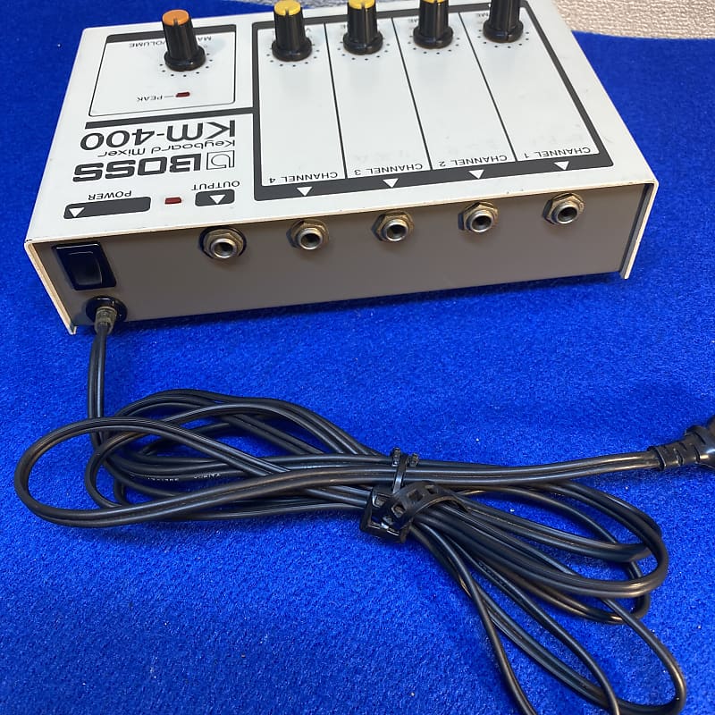 Boss KM-400 Keyboard Mixer ミキサー Boss KM-400 Keyboard Mixer ミキサー Boss Km-400 Keyboard