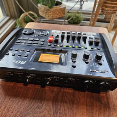 Zoom R8 Multitrack Digital Recorder and USB Interface | Reverb