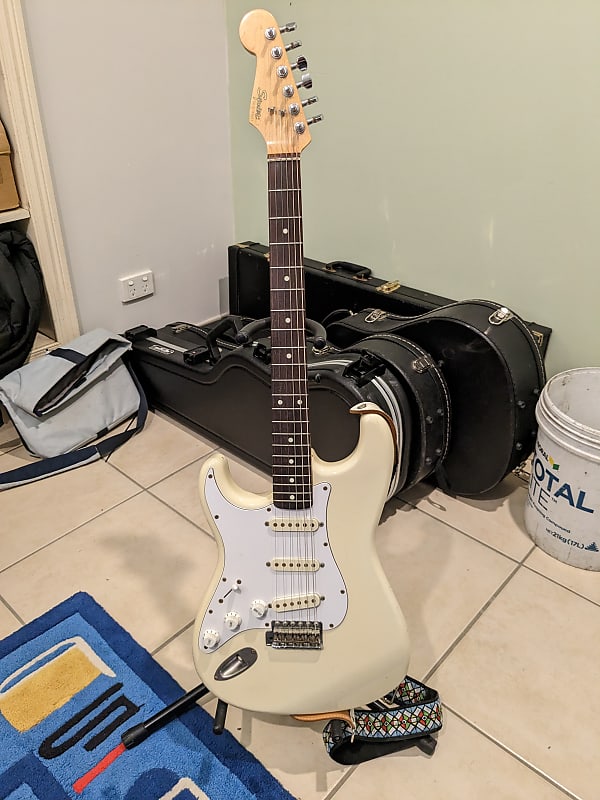 Left Handed 1985-87 MIJ E series Squier Strat image 1
