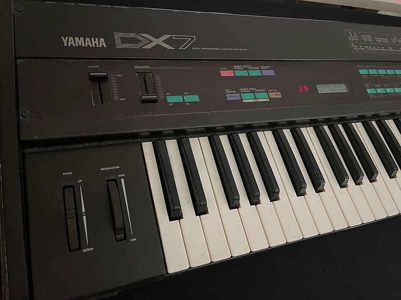 Yamaha DX7 Digital FM Synthesizer image 1