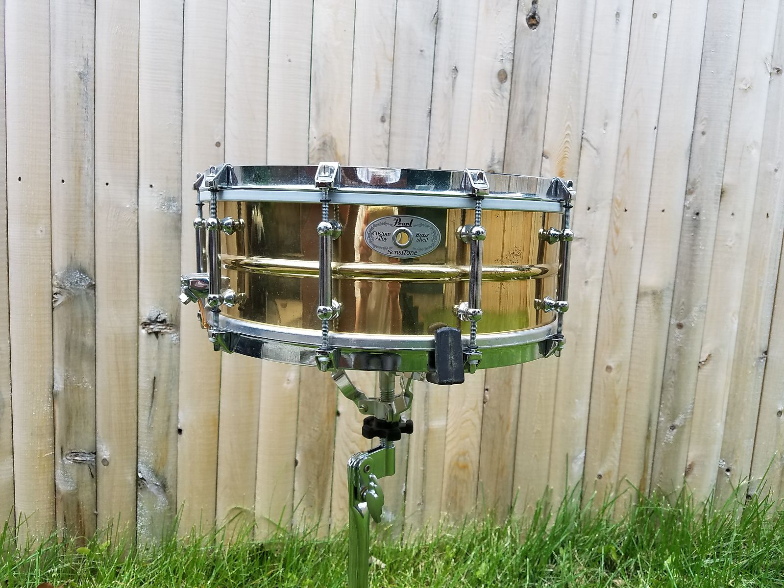 Pearl BR6514CL 14x5.5 Sensitone Classic Brass Snare Drum w/ Tube