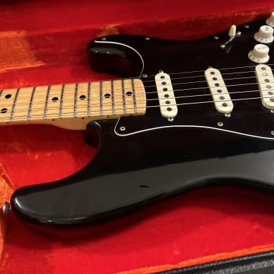 Vintage Fender Stratocaster  1975-1976  Tuxedo Black image 3