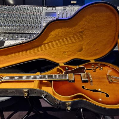1965 Gibson Byrdland Hollow Body Florentine Kalamazoo Sunburst Vintage 60's Guitar image 2
