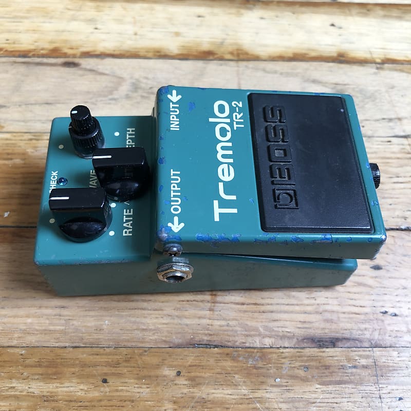 Boss TR-2 Tremolo with Keeley Mod