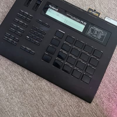 Roland R-8 Human Rhythm Composer 1980s - Black