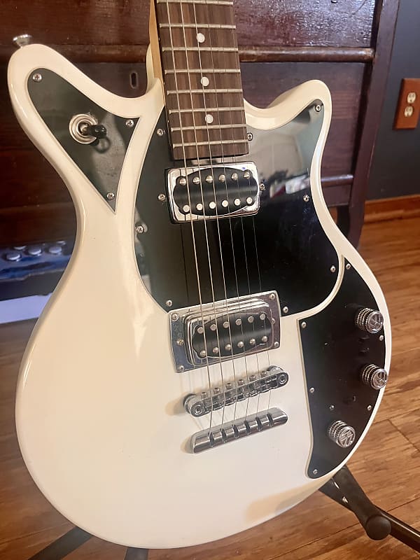 First Act Garage Master Limited Edition Volkswagen Electric