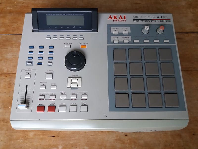 Akai MPC2000XL 32MB Memory Serviced image 1