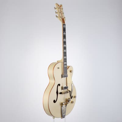 GRETSCH G6136T-LDS White Falcon with DynaSonic Pickups