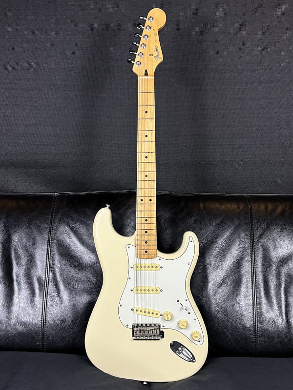 Fender Stratocaster ST-43 - MIJ - 2005 - Vintage White | Reverb