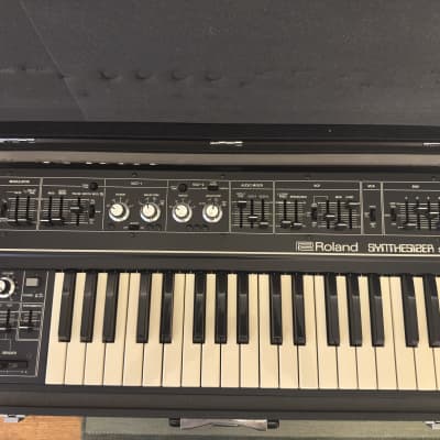 Roland SH-2 W/MIDI & Original Case MINTY!!!