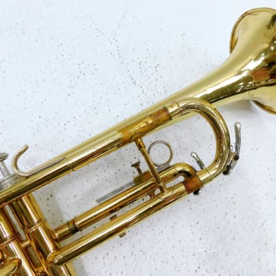 Holton Collegiate T602 Trumpet, USA, Lacquered Brass, with case/mouthpiece image 11