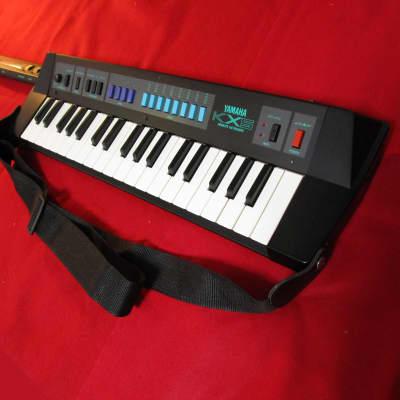 Yamaha KX5 Vintage Keytar MIDI Remote Controller BLACK Tested w/strap #11 image 3