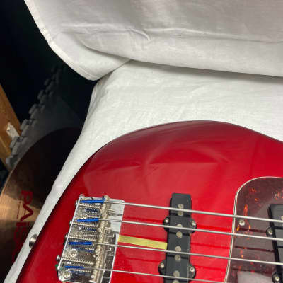 Fender American Original '60s Jazz Bass 4-string J-Bass with COA & Case 2018 - Candy Apple Red / Rosewood fingerboard image 4