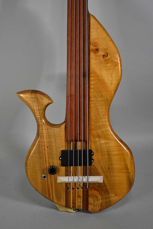 Wishbass Lobe Custom Multi-Laminate Fretless 5-String Bass Lefty | Reverb  The Netherlands