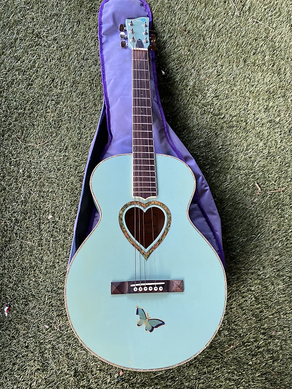 JJ Heart Jay Turser 3/4 Size Acoustic Guitar JJC-Heart/PBL