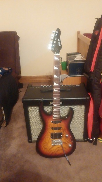 Stagg I300 Strat Style Sunburst Guitar W Case
