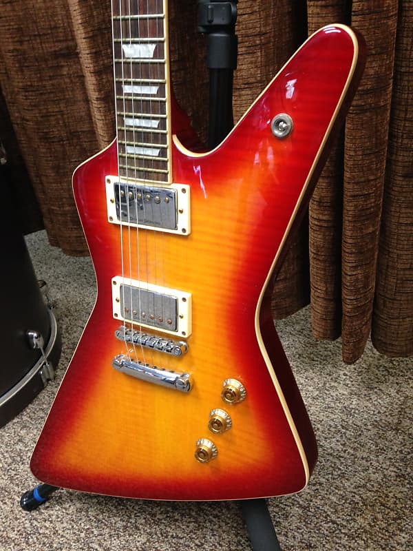 HAMER ストラトタイプ Hamer Standard F/T XT Series Flame Top Cherry Burst with
