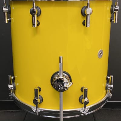 Sonor 20/12/14" SQ2 Maple Drum Set - High Gloss Traffic Yellow image 11