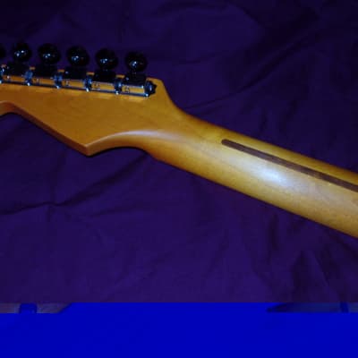 THIN 21 Medium Fret Closet Classic 9.5 C  Stratocaster Allparts Fender Licensed vintage maple neck image 5