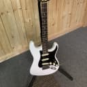 Fender Stratocaster Ultra 2020 Arctic White. Free Shipping.