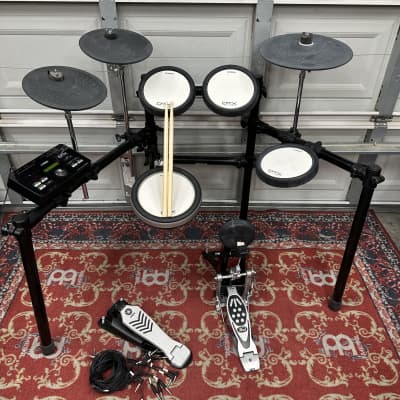Yamaha DTX-542K Electronic Drum Set 2013 - 2017 - Black image 1