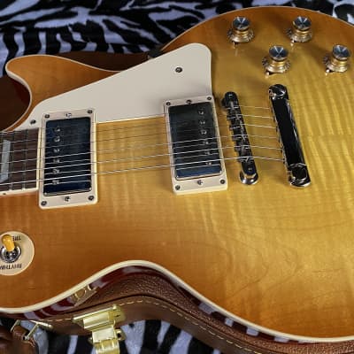 BRAND NEW ! 2024 Gibson Les Paul Standard '60s Unburst - 9.5 lbs - Authorized Dealer - G02715 image 7