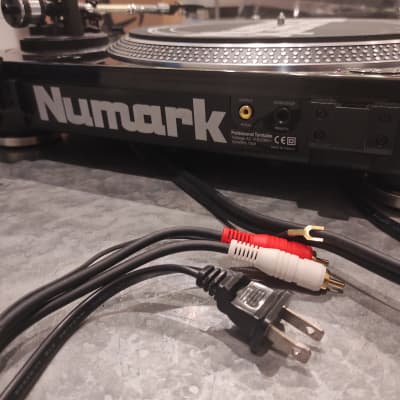TWO Numark TT-100 Turntables - Black image 9
