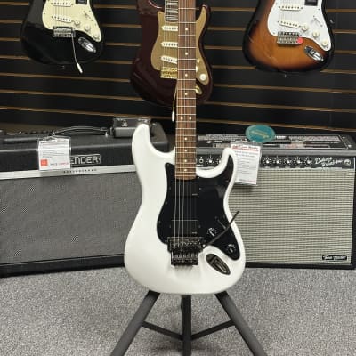 Squier Contemporary Active Stratocaster HH Flat Black w