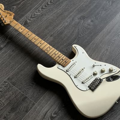 Fender ST-YJM Yngwie Malmsteen Signature Stratocaster Made