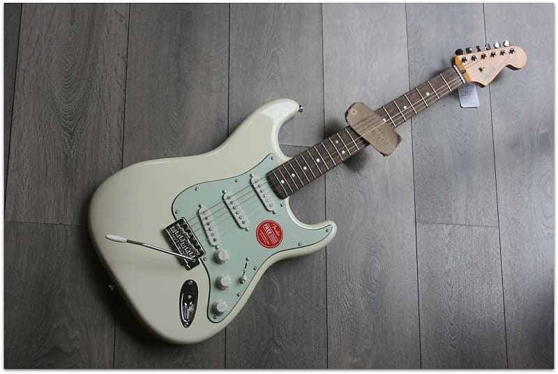 Fender squier classic vibe deals 60s stratocaster