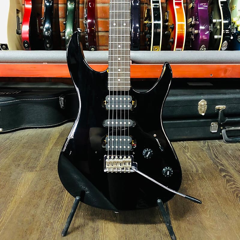 Yamaha YGX121D Superstrat HSH Tremolo Black | Reverb