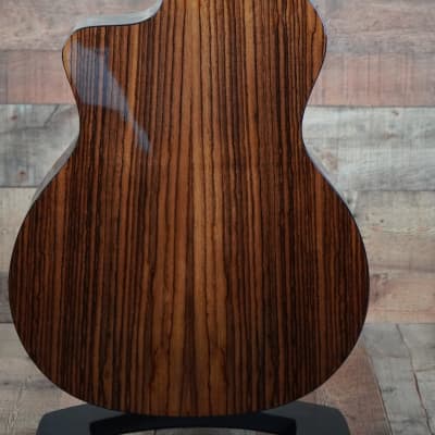 214ce Plus 6-String | Sitka Spruce Top | Layered Rosewood Back and Sides | Tropical Mahogany Neck | West African Crelicam Ebony Fretboard | Expression System® 2 Electronics | Venetian Cutaway | Aerocase image 6