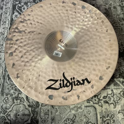 Zildjian  K Constantinople 20” Vintage Orchestral Medium Heavy Cymbals Pair, Leather Straps Included image 4