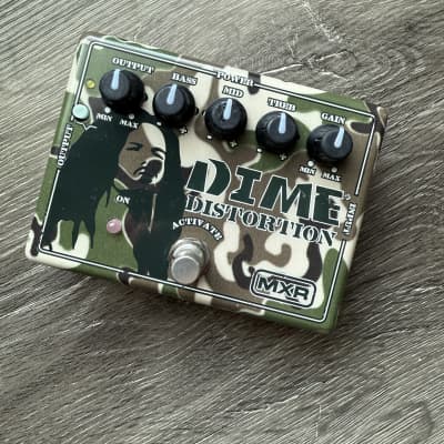 MXR DIME DISTORTION ギターエフェクター MXR Dime Distortion Guitar Effects Pedal Demo - YouTube