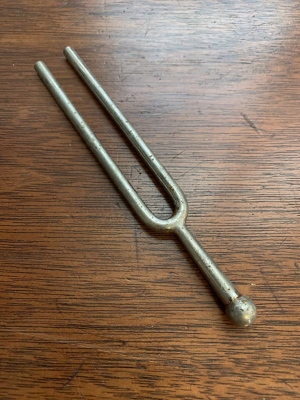Vintage A440 Tuning Fork Reverb