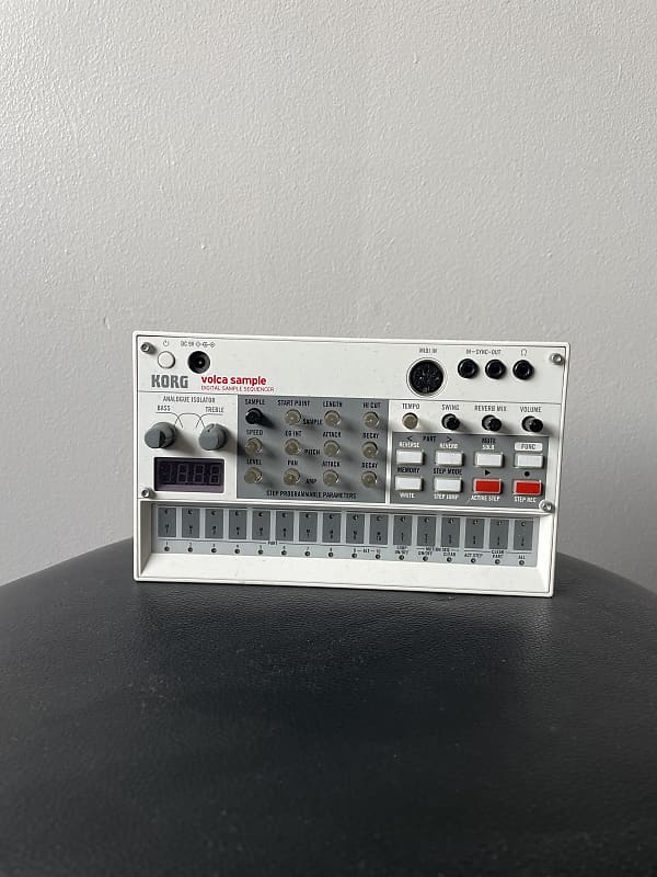 Korg Volca Sample Digital Sample Sequencer 2010s - White image 1