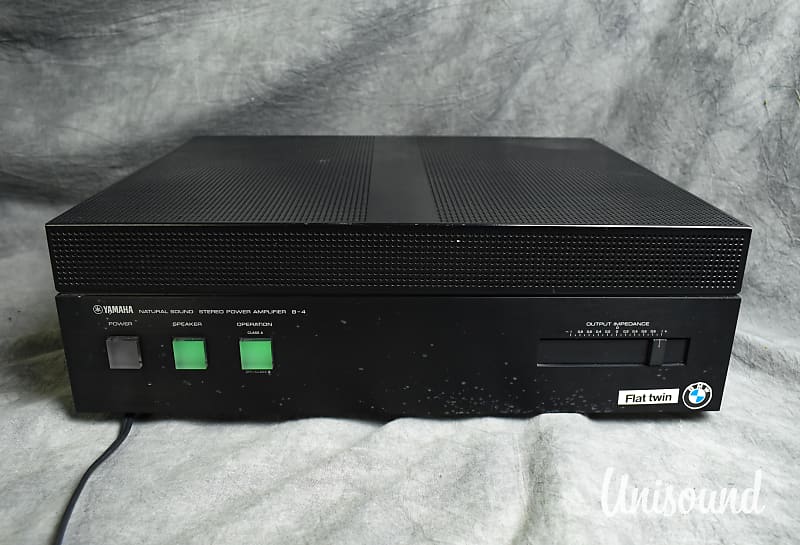 Yamaha B-4 natural sound stereo power amplifier in very good