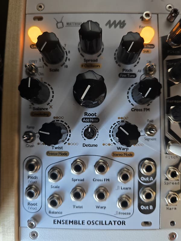 鍵盤楽器 4ms Ensemble Oscillator (White) 4ms Ensemble Oscillator (EO)— Clockface Modular