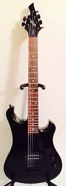 First Act ME636 Black Electric Student Guitar Strap and free