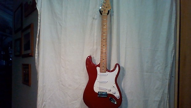 Indy Custom Strat, copy,  since 2010? Red image 1