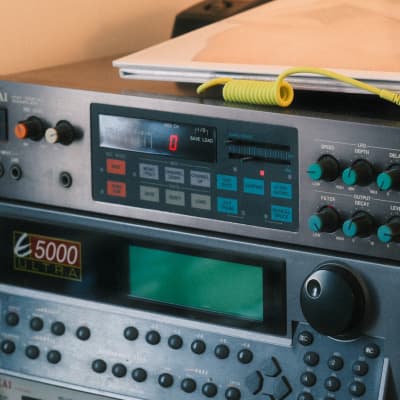 Akai S612 MIDI Digital Sampler 1985 - Black
