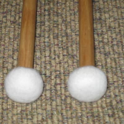ONE pair new old stock Adams CD9 Cloyd Duff # 9 Hickory Flip Stick (Timpani Flip Stick) CORE: Both cores on one piece turned hickory with bulb shaped wood on one end and small felt ball opposite / TONE COLOR: Extremely bright to general, similar to # 3 image 9