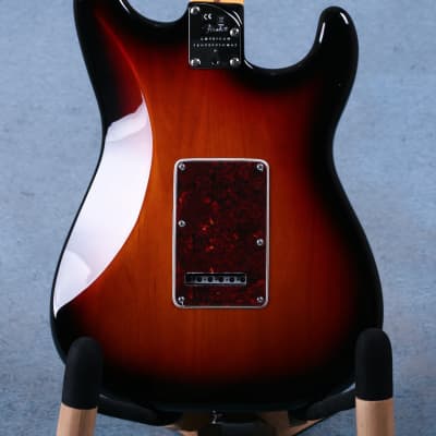 Fender American Professional II Stratocaster Left Handed Rosewood Fingerboard - 3-Color Sunburst - US210058683 - 3-Color Sunburst image 2