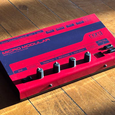 Nord Micro Modular Desktop Virtual Synthesizer 1997 - 2003 - Red