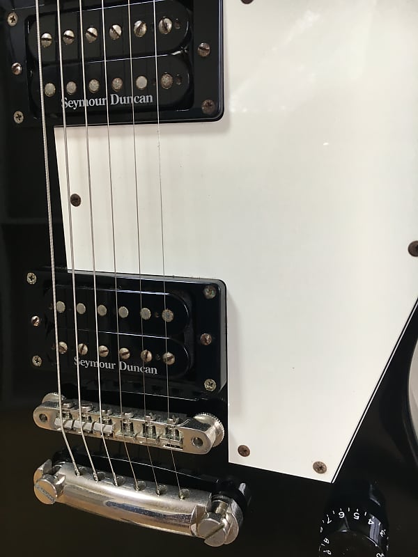 EDWARDS by ESP E-EX-120D BK Explorer type Electric Guitar EDWARDS by ESP E-EX-120D BK Explorer type Electric Guitar