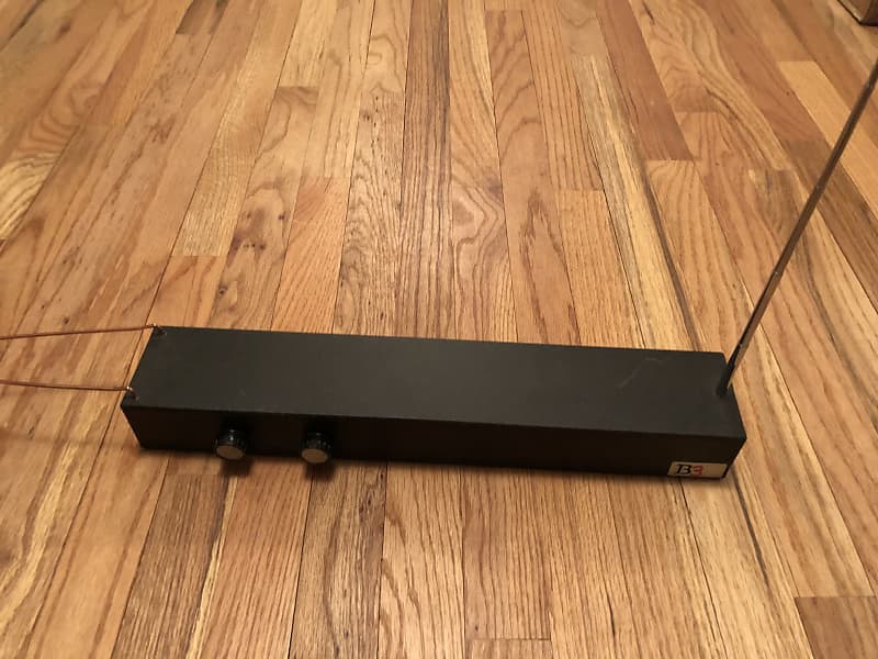 Burns b3 deluxe deals theremin