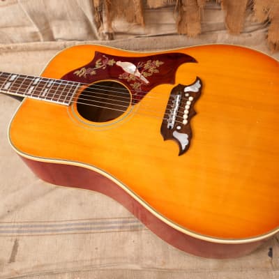 Gibson  Dove 1967 - Sunburst image 12