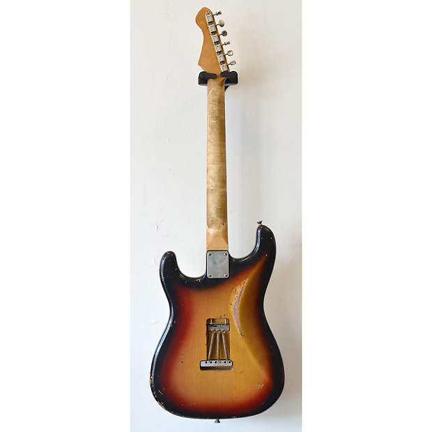 Bluesman Vintage guitarsレリックストラトキャスターUSA Bluesman Vintage 62' Sedan 3-Tone Sunburst Stratocaster
