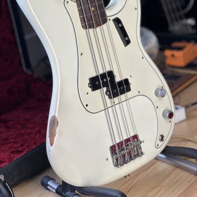 Fender American Vintage '63 Precision Bass